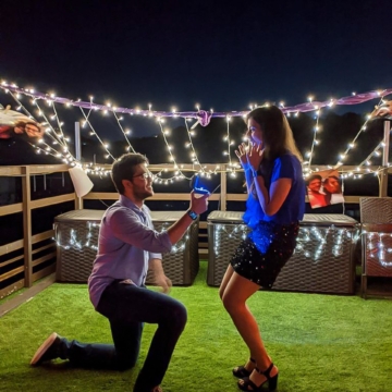 Houseboat-Yacht Nestled in a Lake Travis Cove