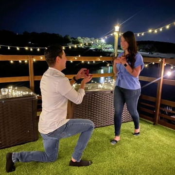 Houseboat-Yacht Nestled in a Lake Travis Cove