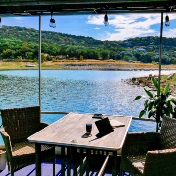 Houseboat-Yacht Nestled in a Lake Travis Cove
