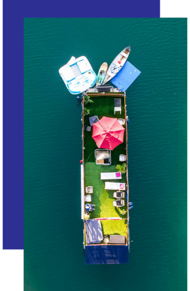 Collaboration Space on the water sustainable houseboat-yacht