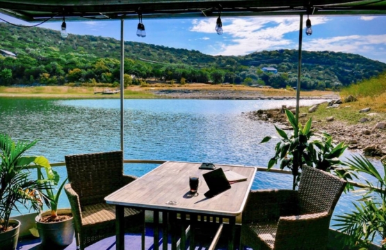 Bluemind collaboration space NaturaReserve Houseboat-yacht