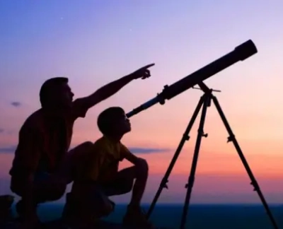 watching stars with telescope